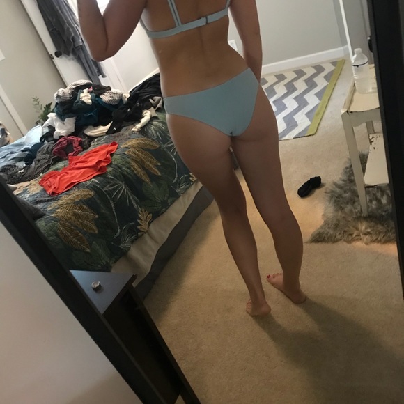 Billabong Swimsuit - Picture 4 of 5